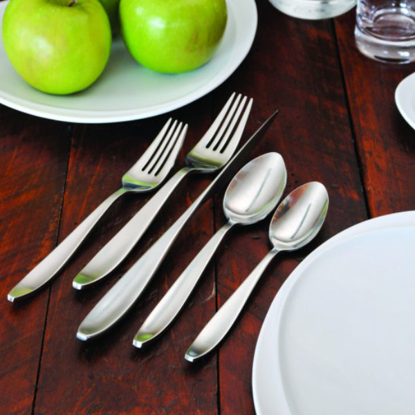 Oneida T301SDEF Sestina 7" 18/10 Stainless Steel Extra Heavy Weight Oval Bowl Soup / Dessert Spoon - 12/Pack